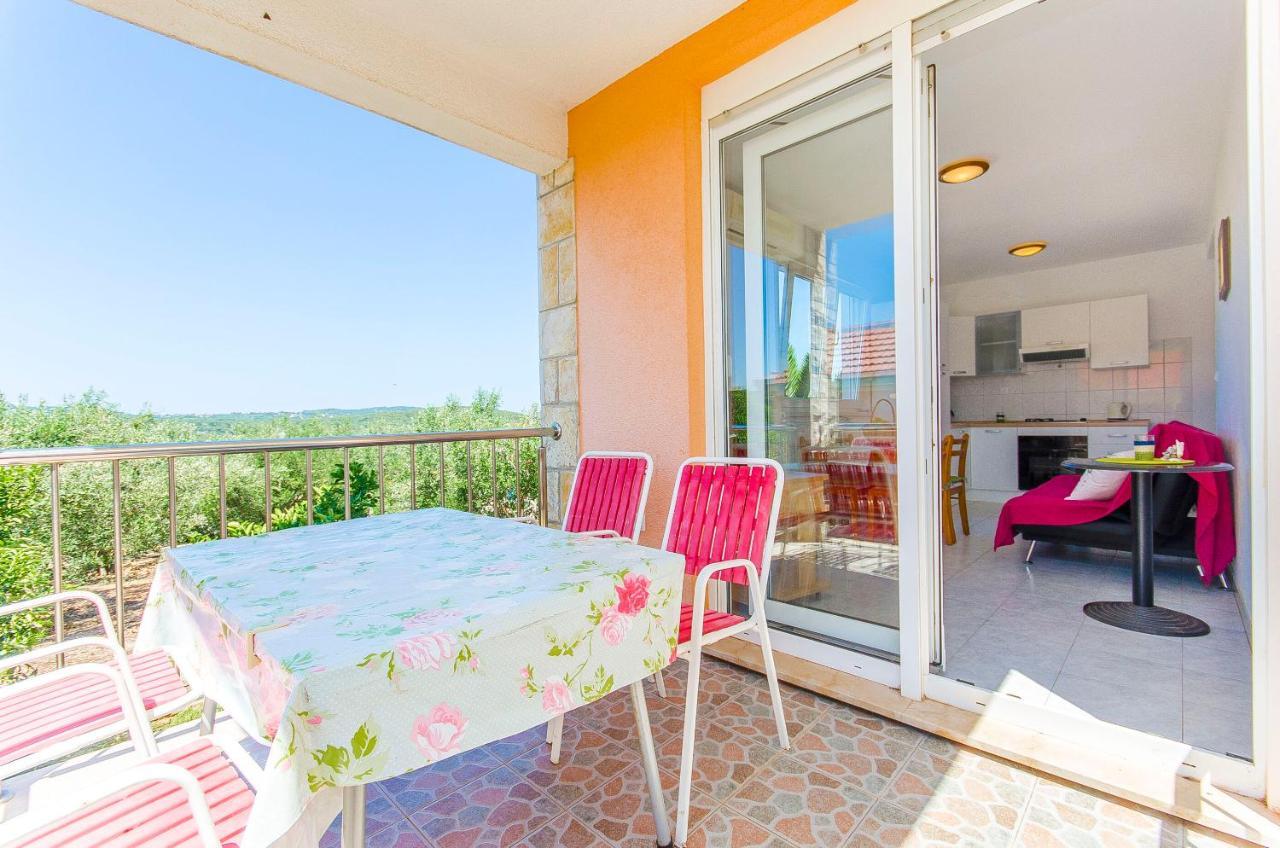 Apartments Kazimir Necujam Luaran gambar